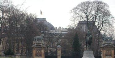 Royal palace from rue d'Egmont